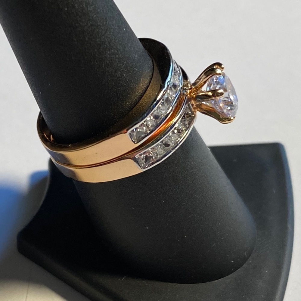 NEW 22K Gold Plated CZ Ring Set simulated diamonds bling ice - Picture 3 of 11